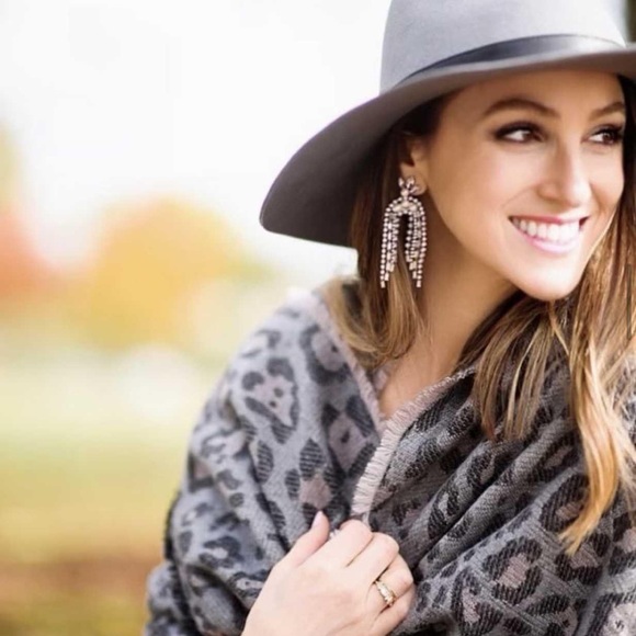 S&D Jewelry - Crystal Waterfall Earrings